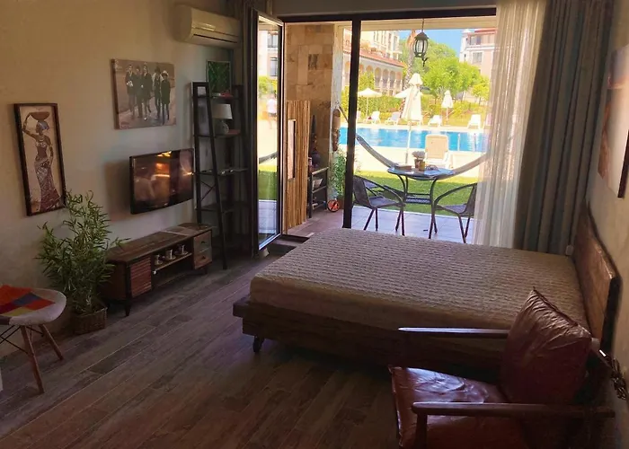 Private Art - Ground Floоr With Terrace And Patio Just Infront Ot The Pool - Just Infront Of Kavatsi *