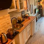 Apartment Art At Live Resort: Poolside Terrace Retreat Sozopol