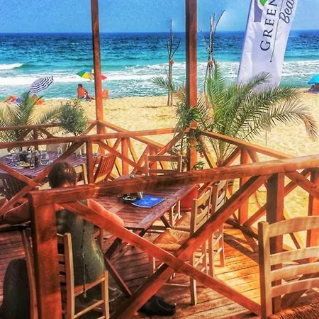 Apartament Private Art Studio - Ground Floоr With Terrace And Green Patio Just Infront Ot The Pool - Just Infront Of Kavatsi Beach *