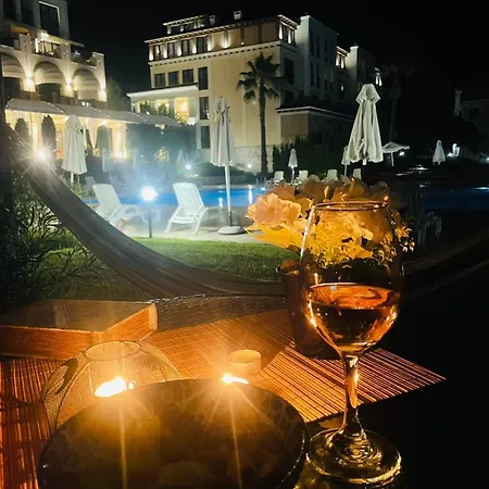 Apartament Private Art Studio - Ground Floоr With Terrace And Green Patio Just Infront Ot The Pool - Just Infront Of Kavatsi Beach *