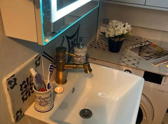 Apartment Art At Live Resort: Poolside Terrace Retreat