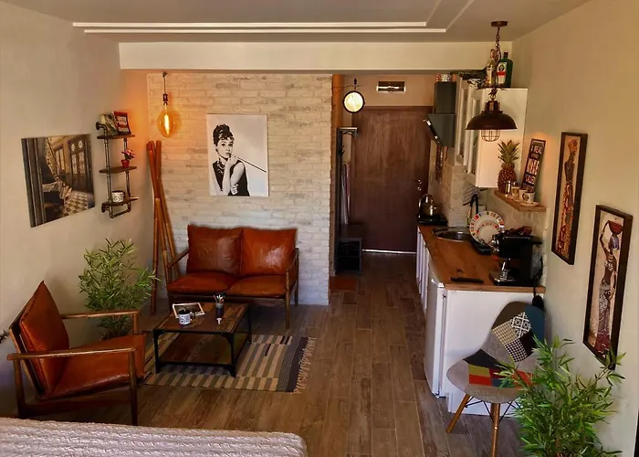 Art At Live Resort: Poolside Terrace Retreat * Sozopol